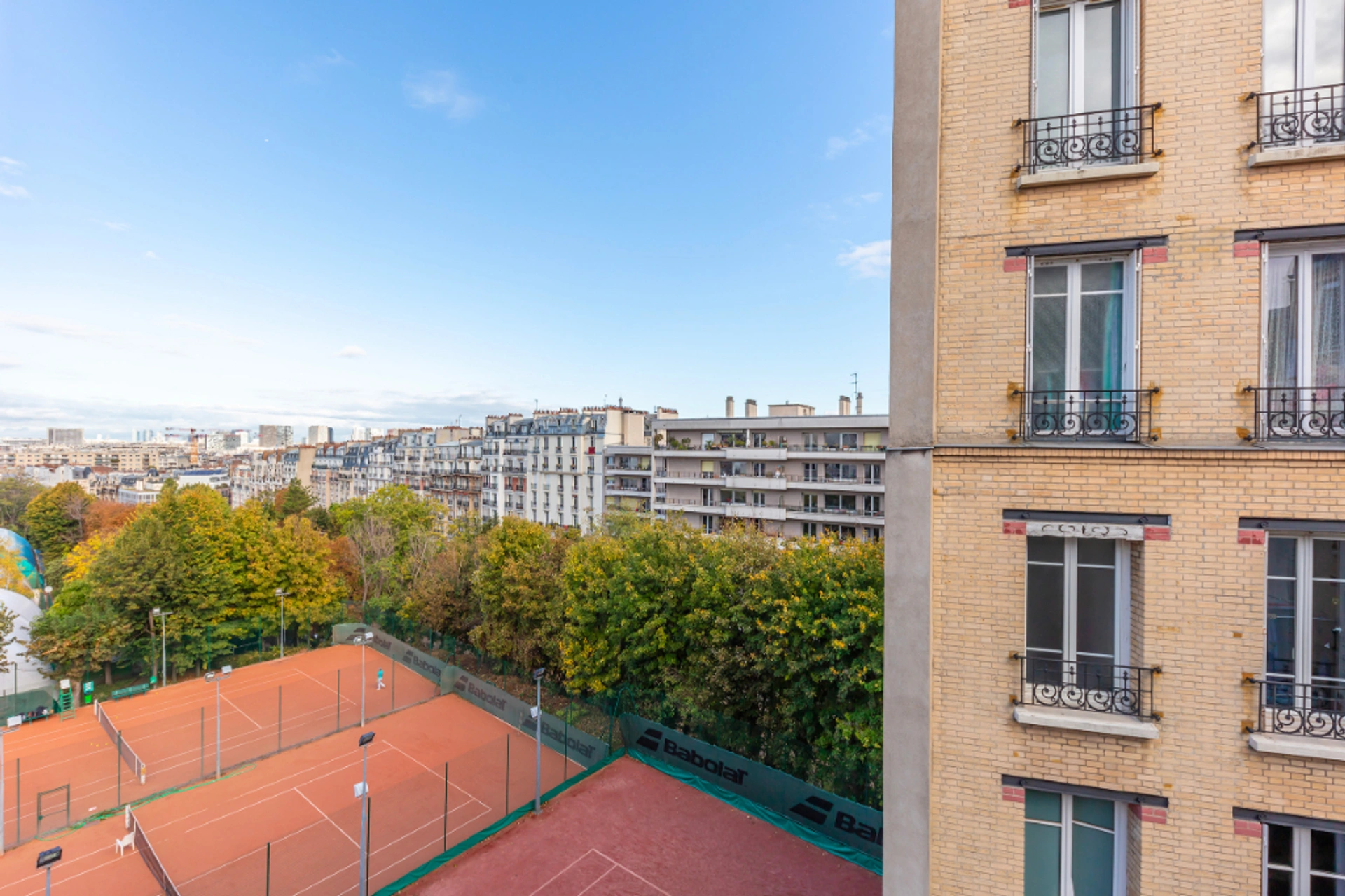 PARIS 15 - RUE FIRMIN GILLOT 6