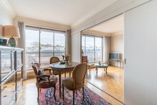 PARIS 15 - RUE DE VAUGIRARD 2