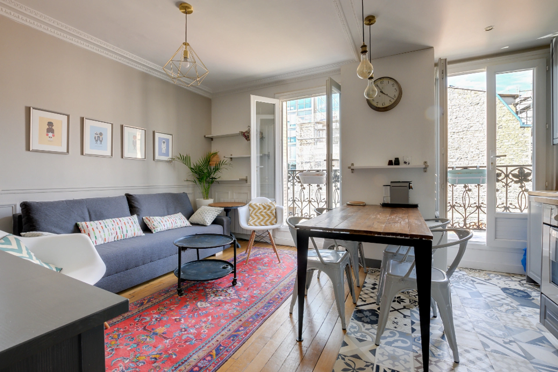 PARIS 15 - RUE MALASSIS 1