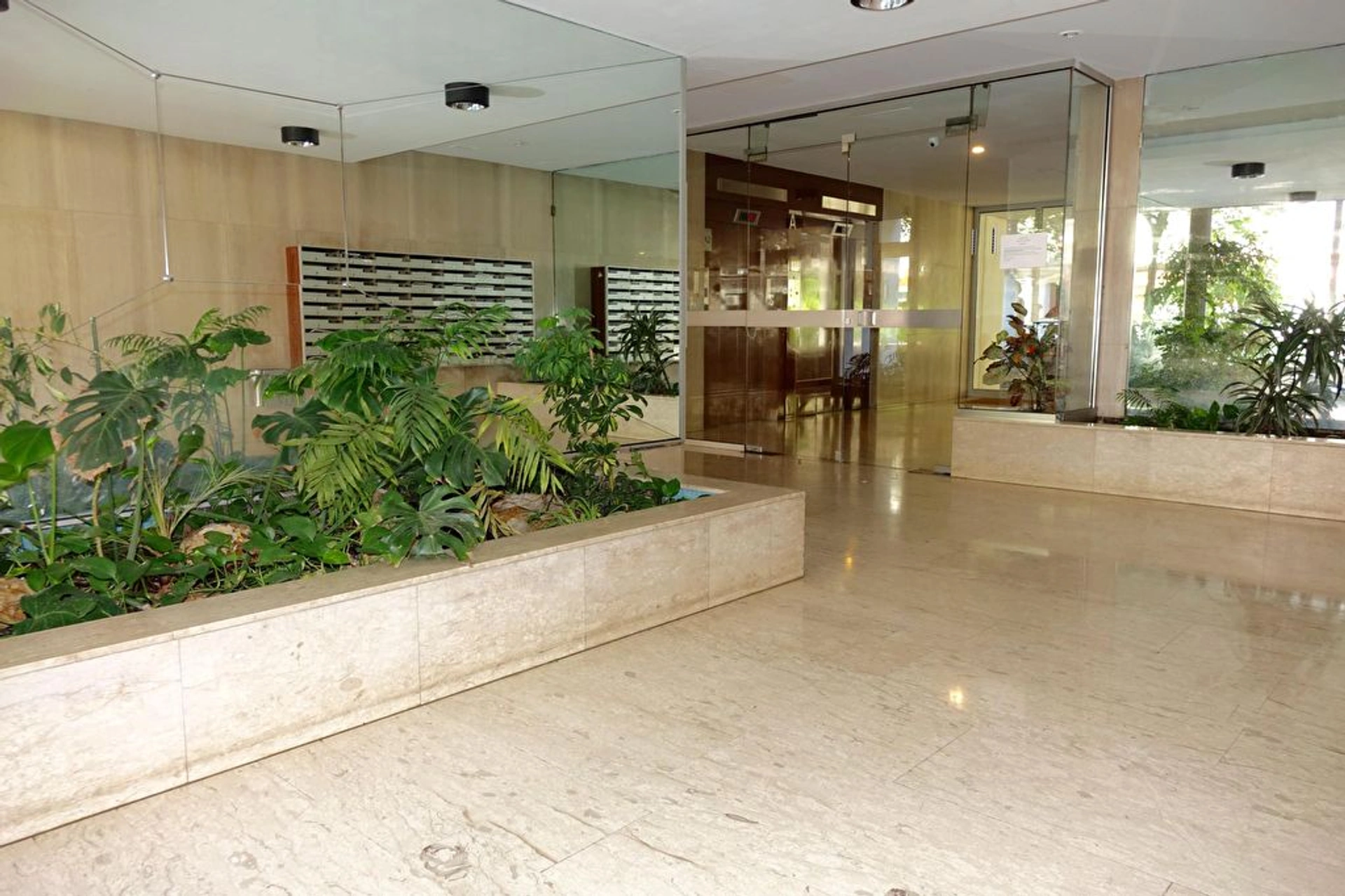 PARIS 15 - RUE LECOURBE 11