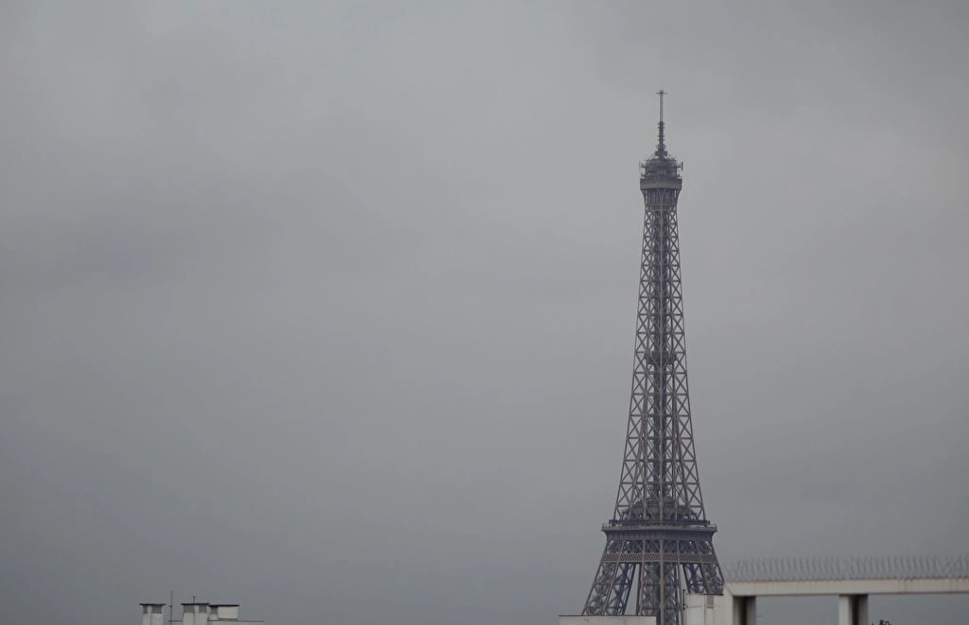 PARIS 15 - RUE VAUGELAS 11