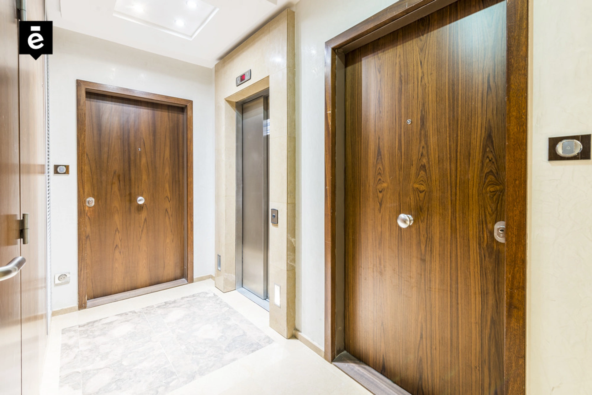 PARIS 15 - RUE PAUL HERVIEU 7