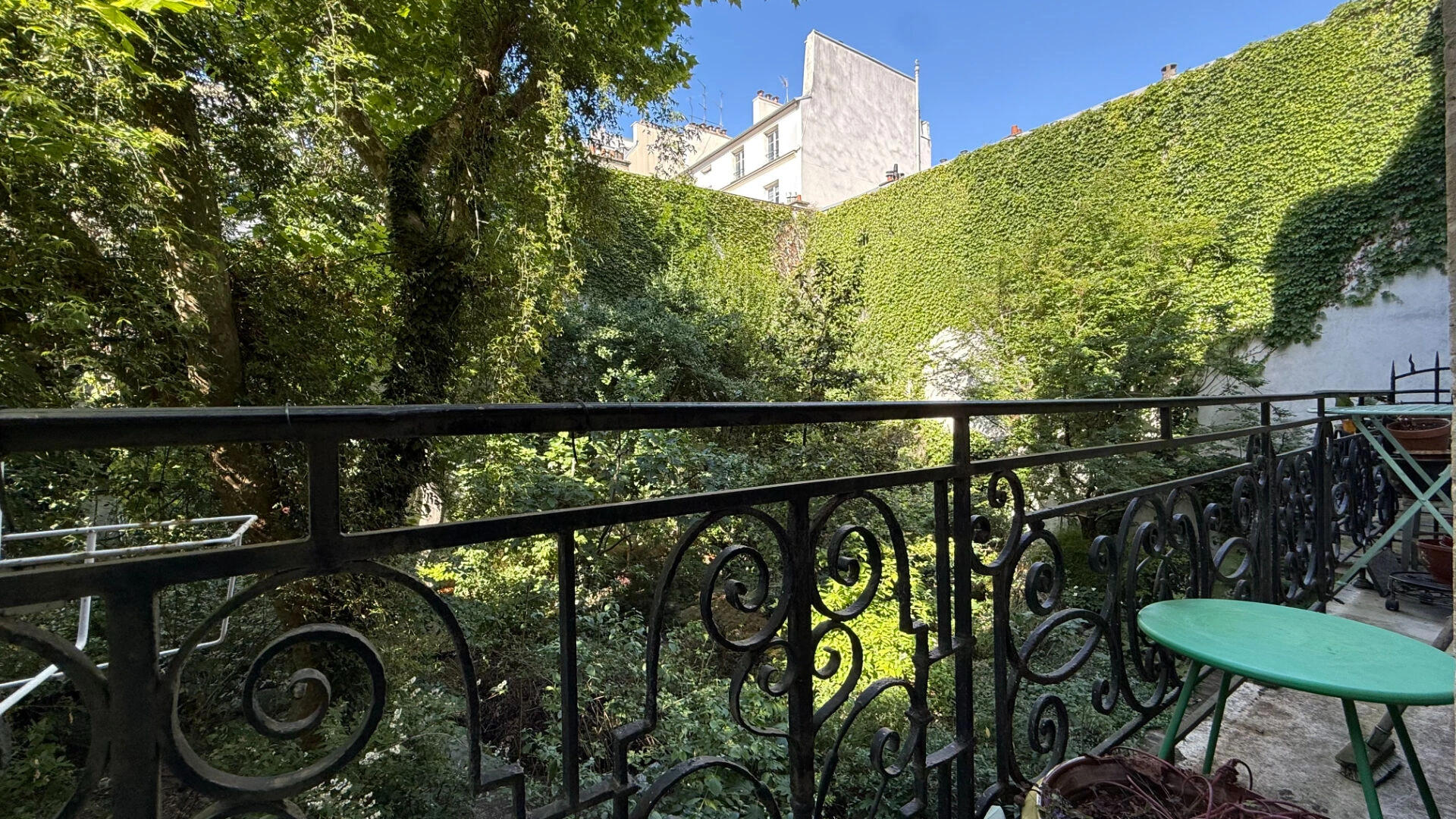 PARIS 2 - BONNE-NOUVELLE 6