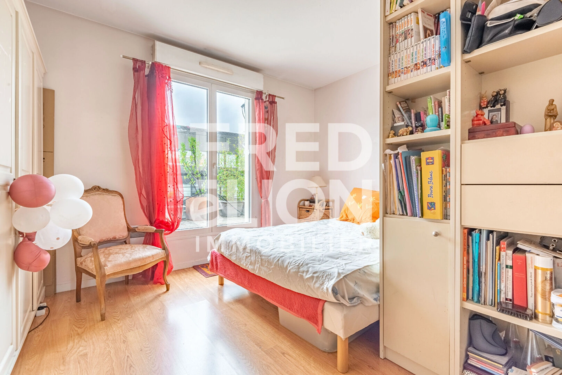 ISSY LES MOULINEAUX -  RUE ELIANE JEANNIN GAREAU 7