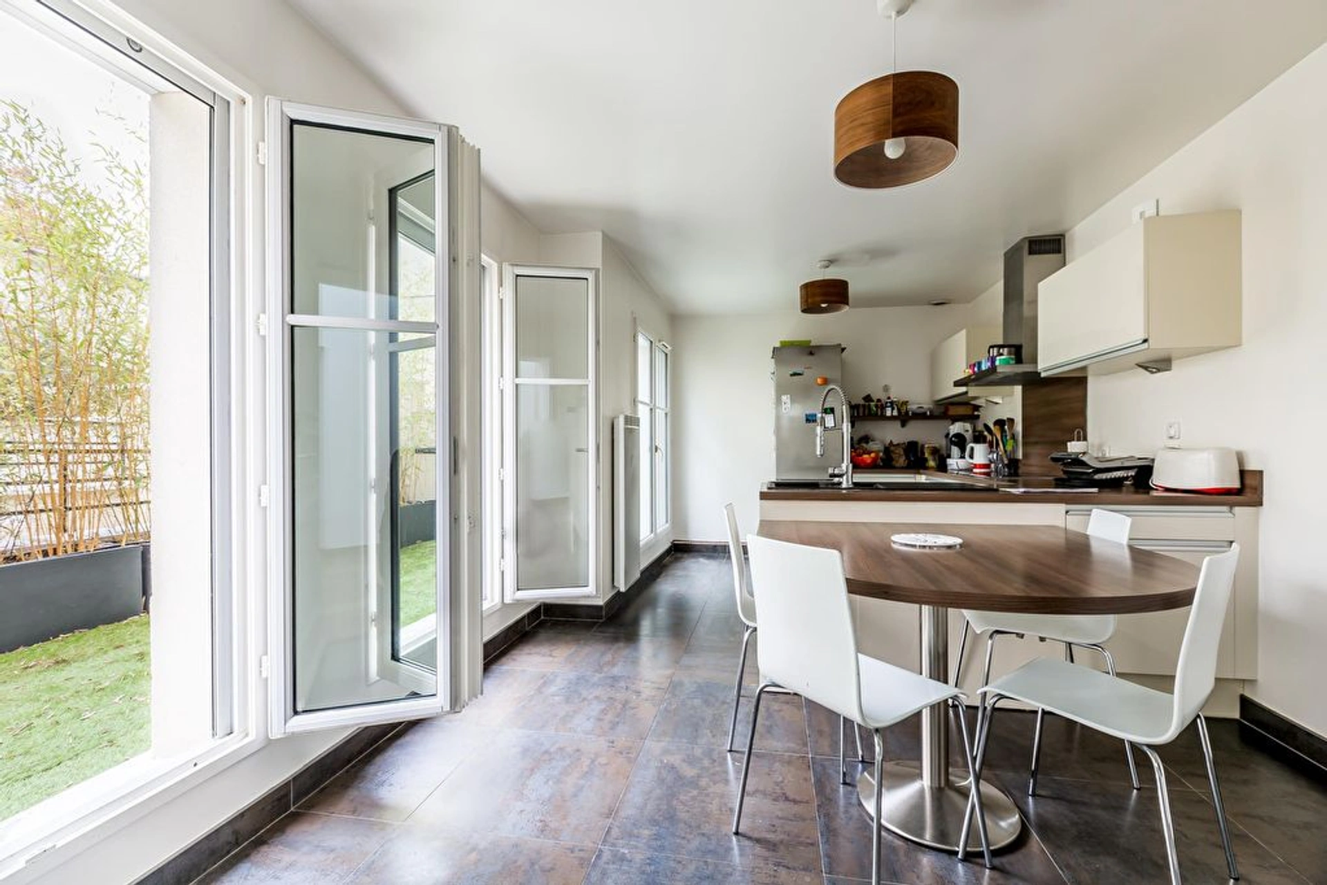 ISSY LES MOULINEAUX - RUE HENRI TARIEL 5