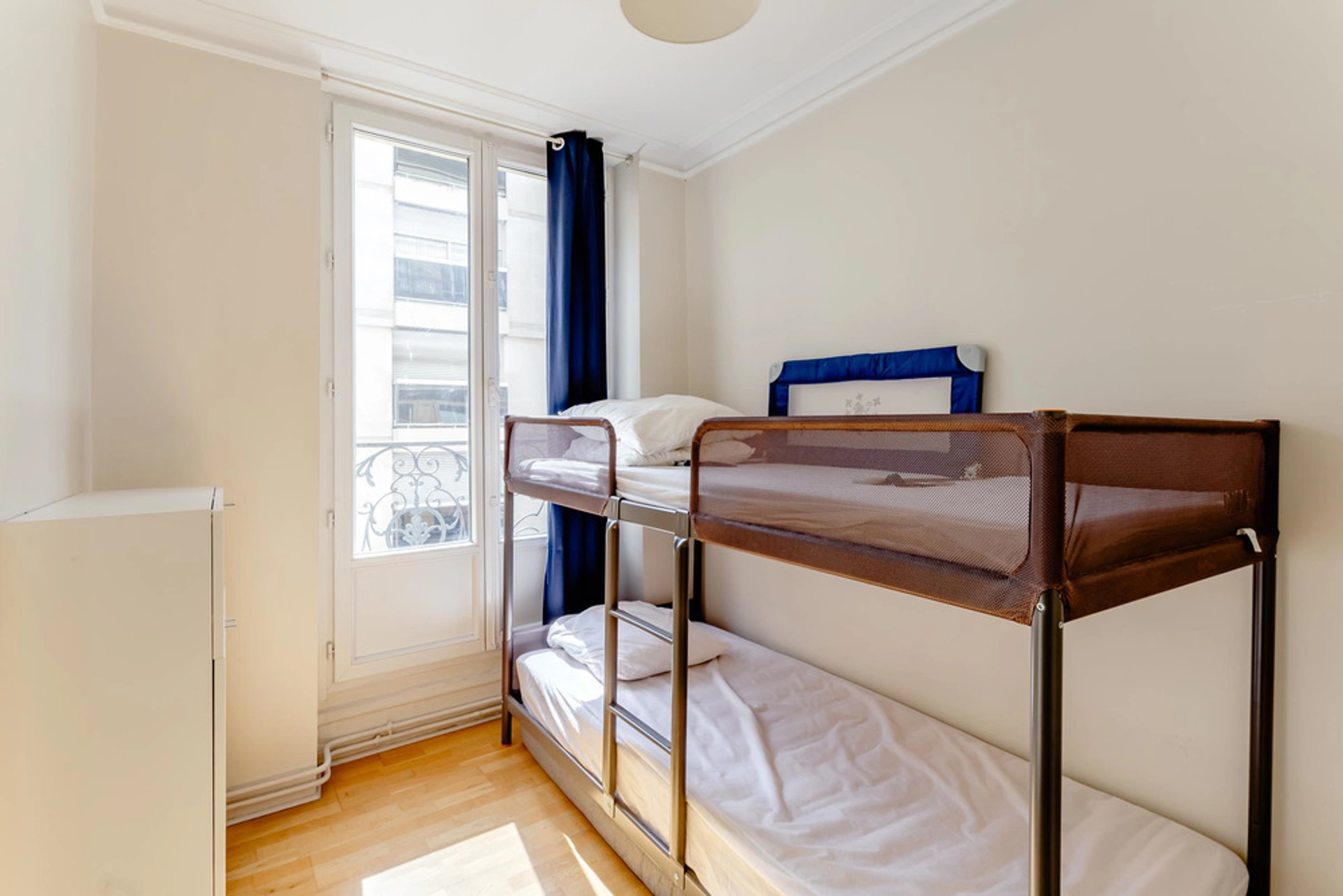 PARIS 17 - BOULEVARD PEREIRE 6