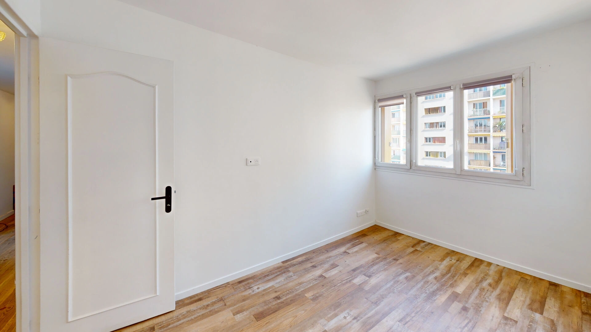 BOULOGNE-BILLANCOURT - RUE DE SÈVRES 9