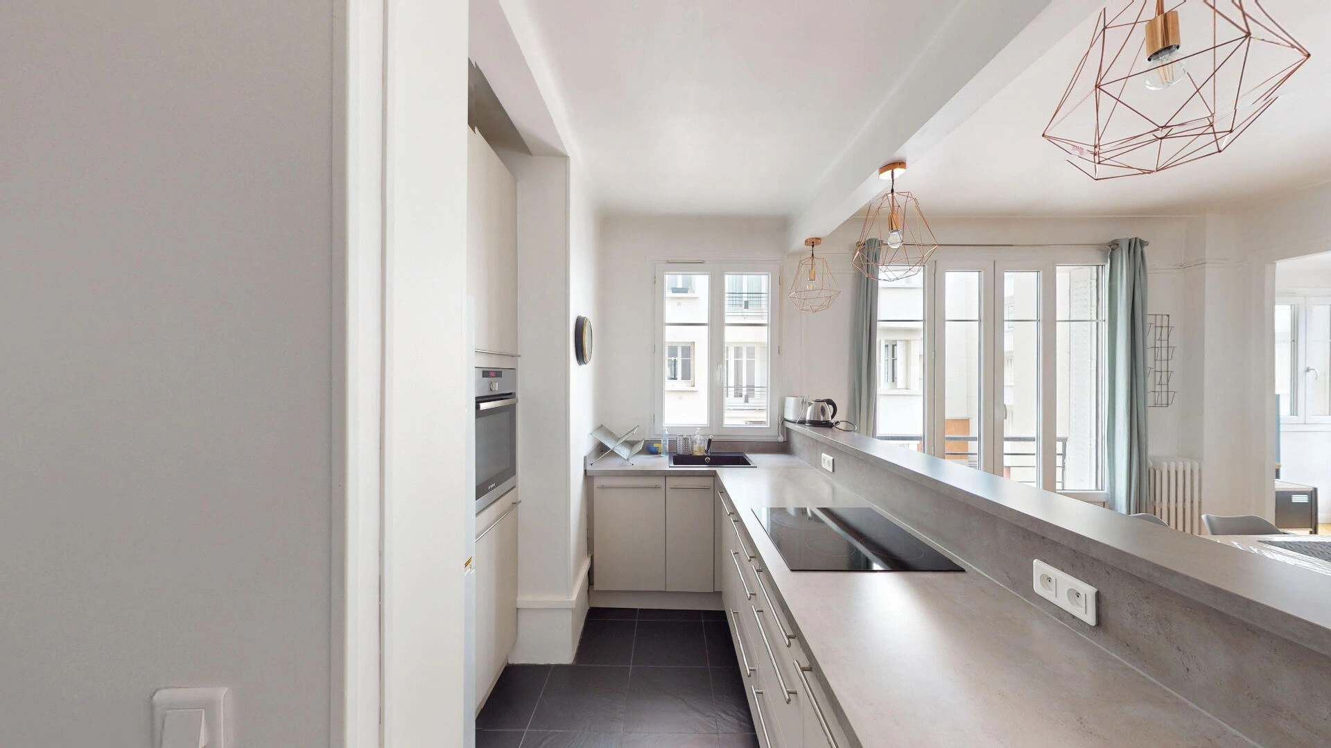 BOULOGNE-BILLANCOURT - RUE EDOUARD DETAILLE 8