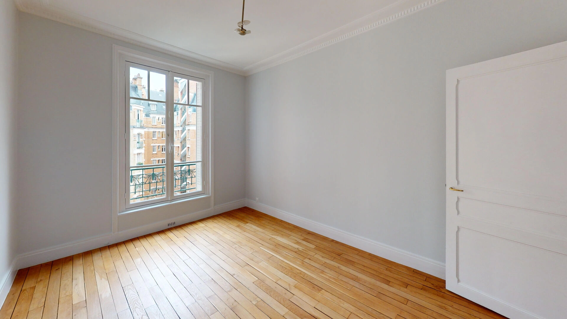 PARIS 15 - RUE EDMOND ROGER 8