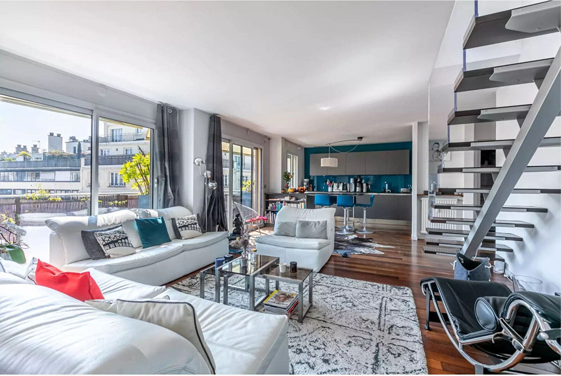 PARIS XVI - dernier étage - appartement 3 chambres avec 97 m² de terrasses - sectorisation Jean-Baptiste Say 16