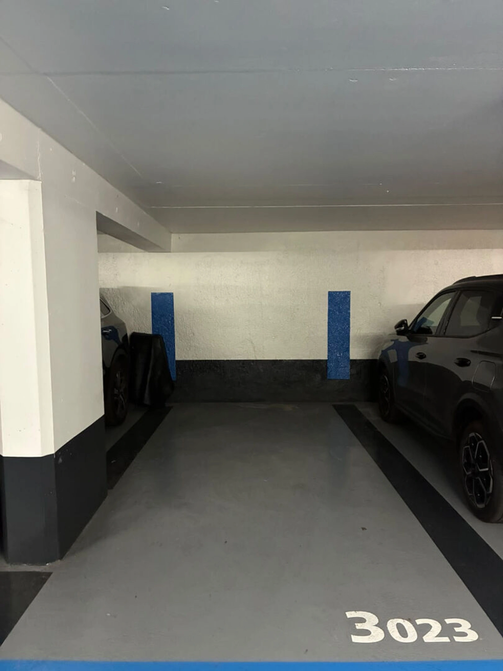 PARIS 16 - RUE WILHEM 1