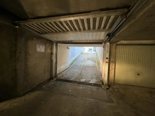 PARIS 15 - RUE DE LA PROCESSION - Emplacement de stationnement 5
