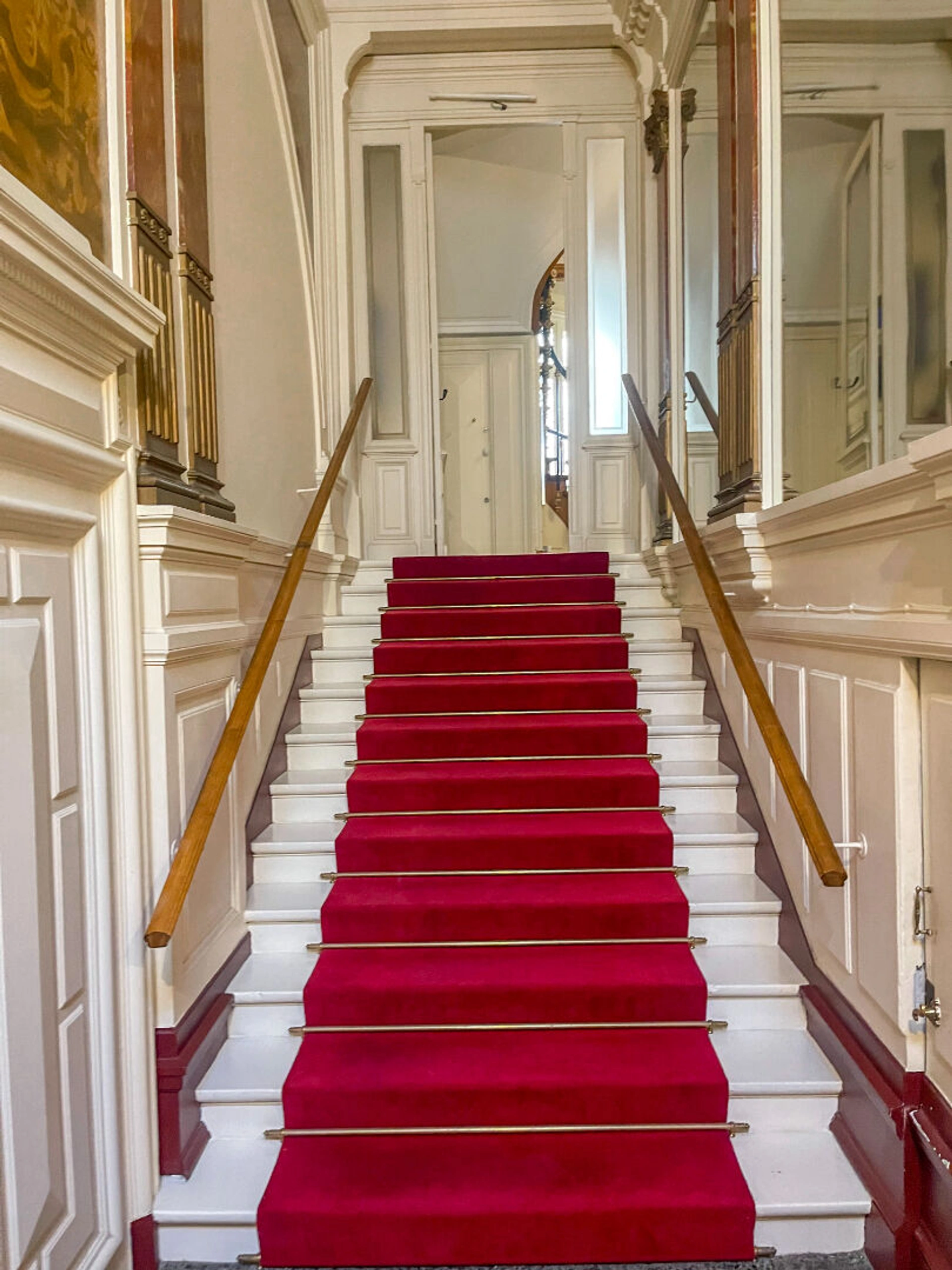 PARIS 8 - COURCELLES/MONCEAU 16
