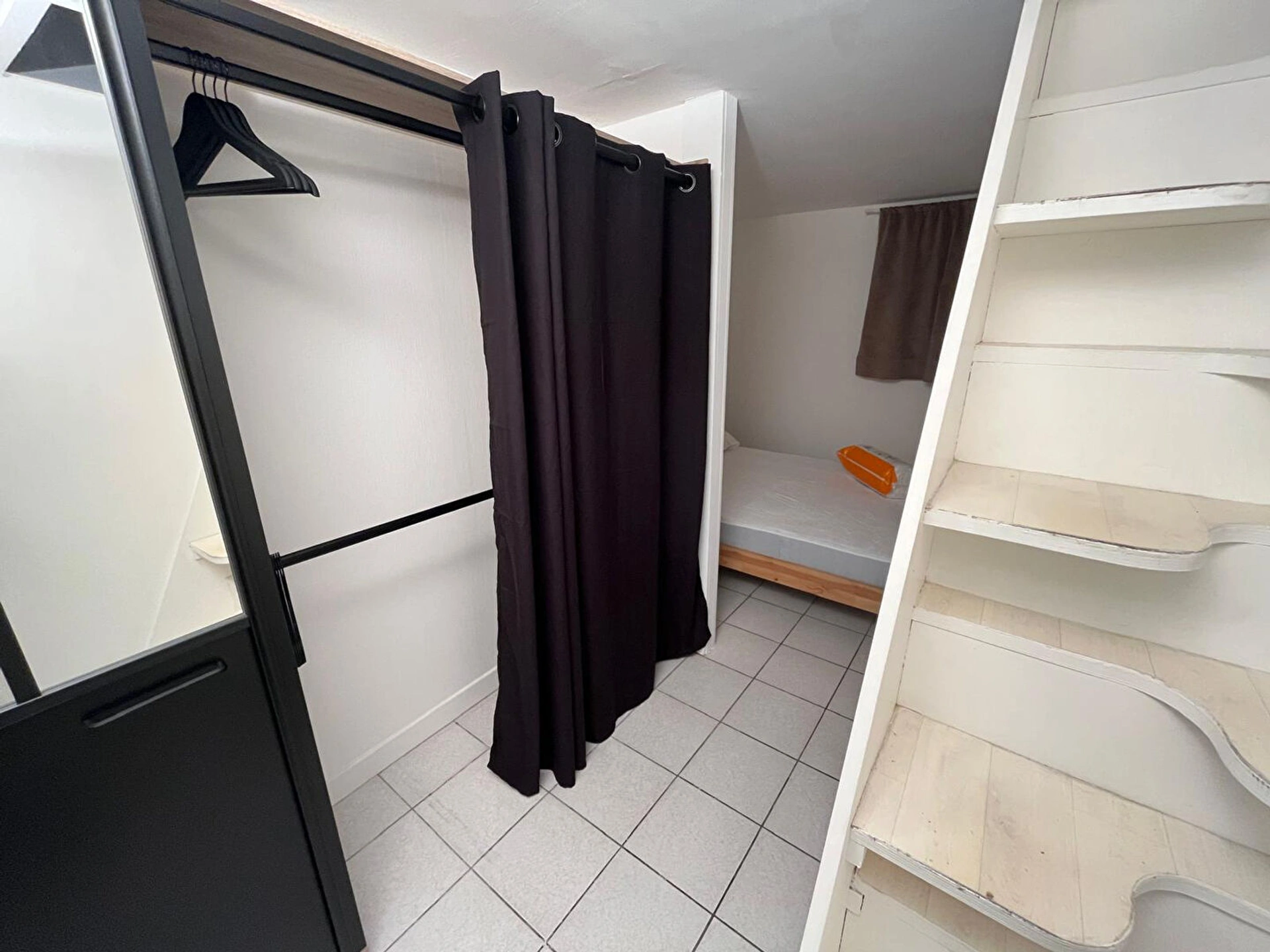 LEVALLOIS-PERRET - IMPASSE GRAVEL 10