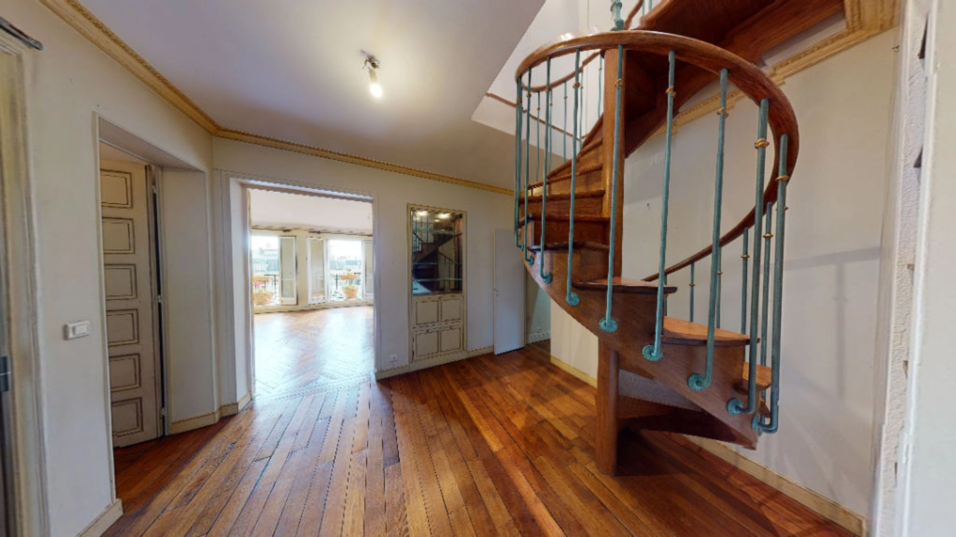 PARIS XVI - ALMA MARCEAU - Appartement Duplex 6 pièces 4