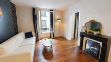 PARIS 18 - Rue des Martyrs 1