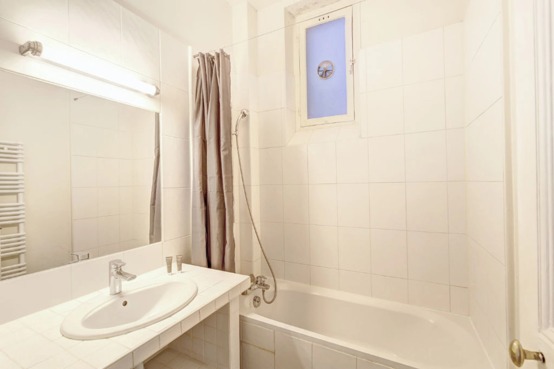 PARIS 16 - MUETTE - HENRI MARTIN 8