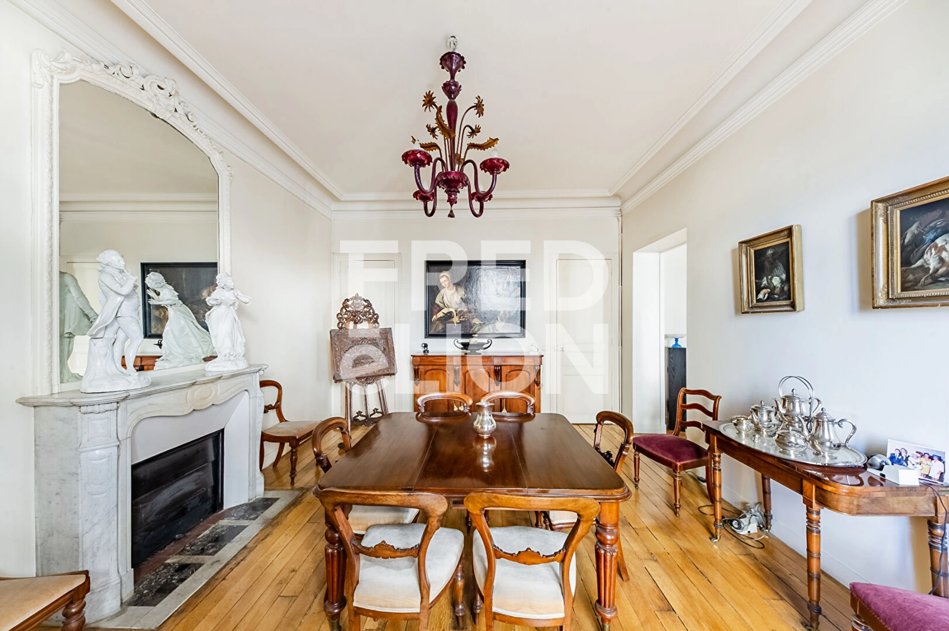 PARIS 16 - LAURISTON 6