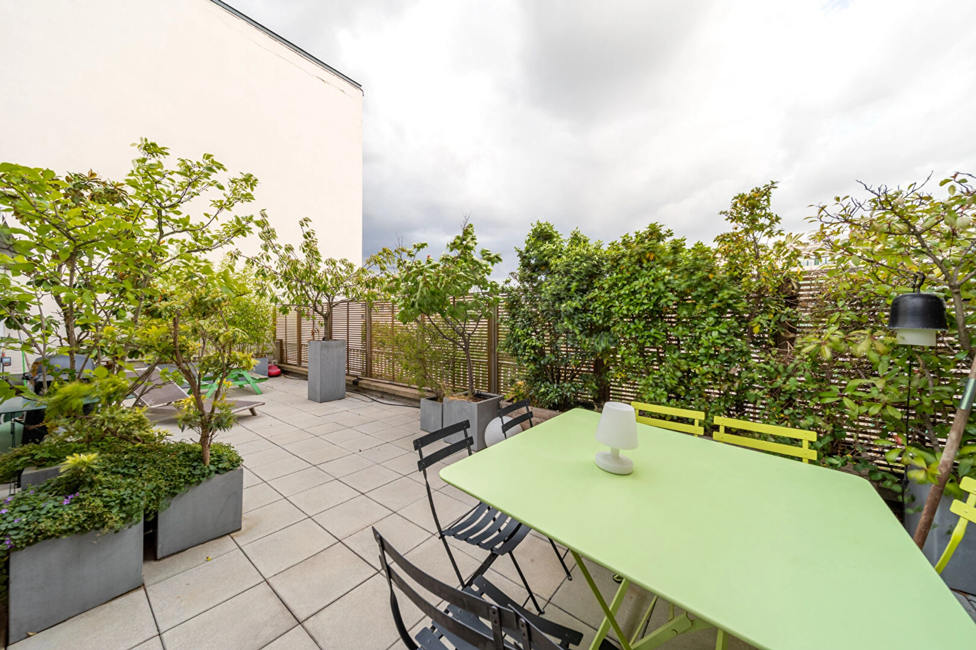 PARIS XVI - dernier étage - appartement 3 chambres avec 97 m² de terrasses - sectorisation Jean-Baptiste Say 2