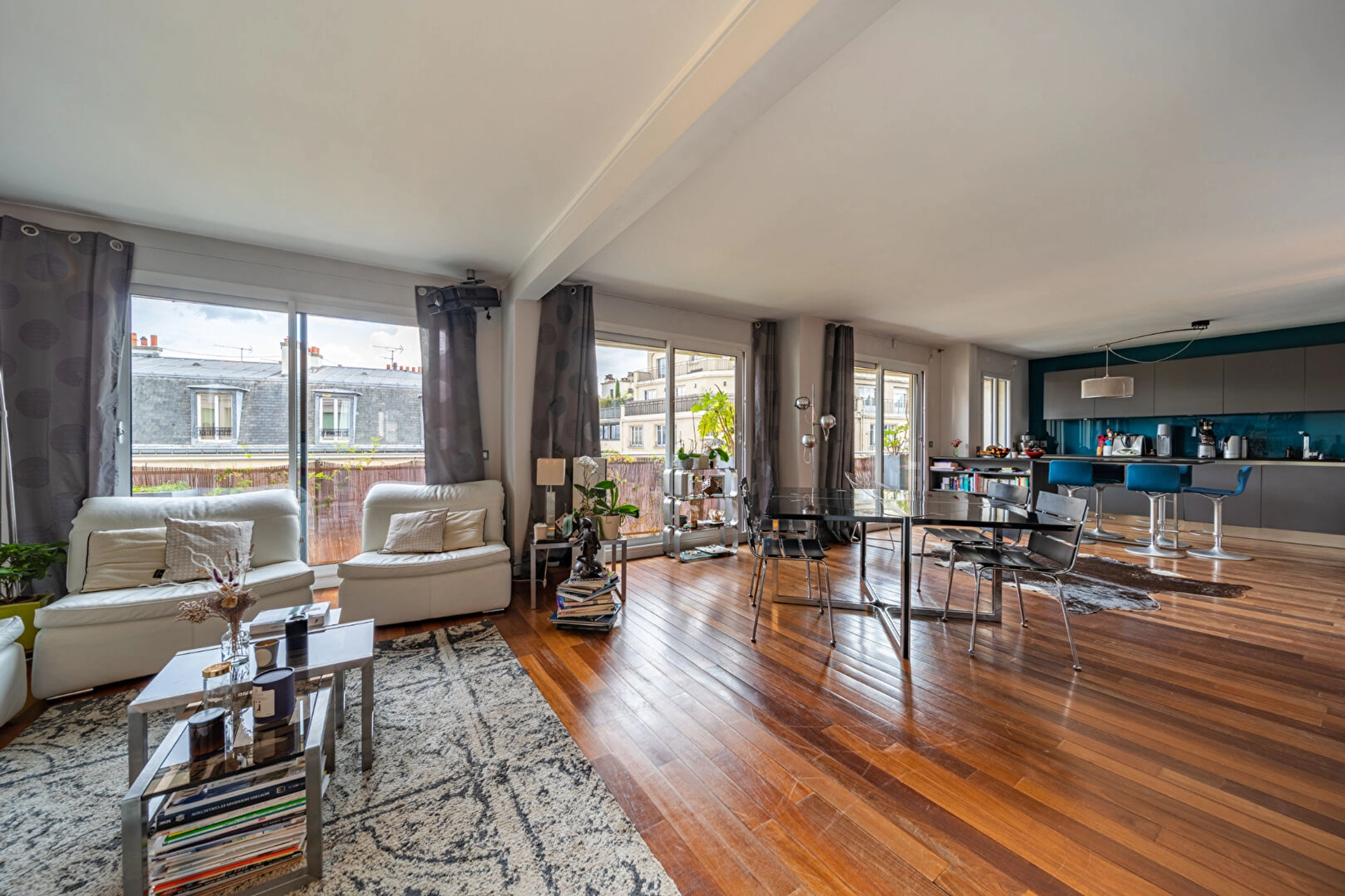 PARIS XVI - dernier étage - appartement 3 chambres avec 97 m² de terrasses - sectorisation Jean-Baptiste Say 7