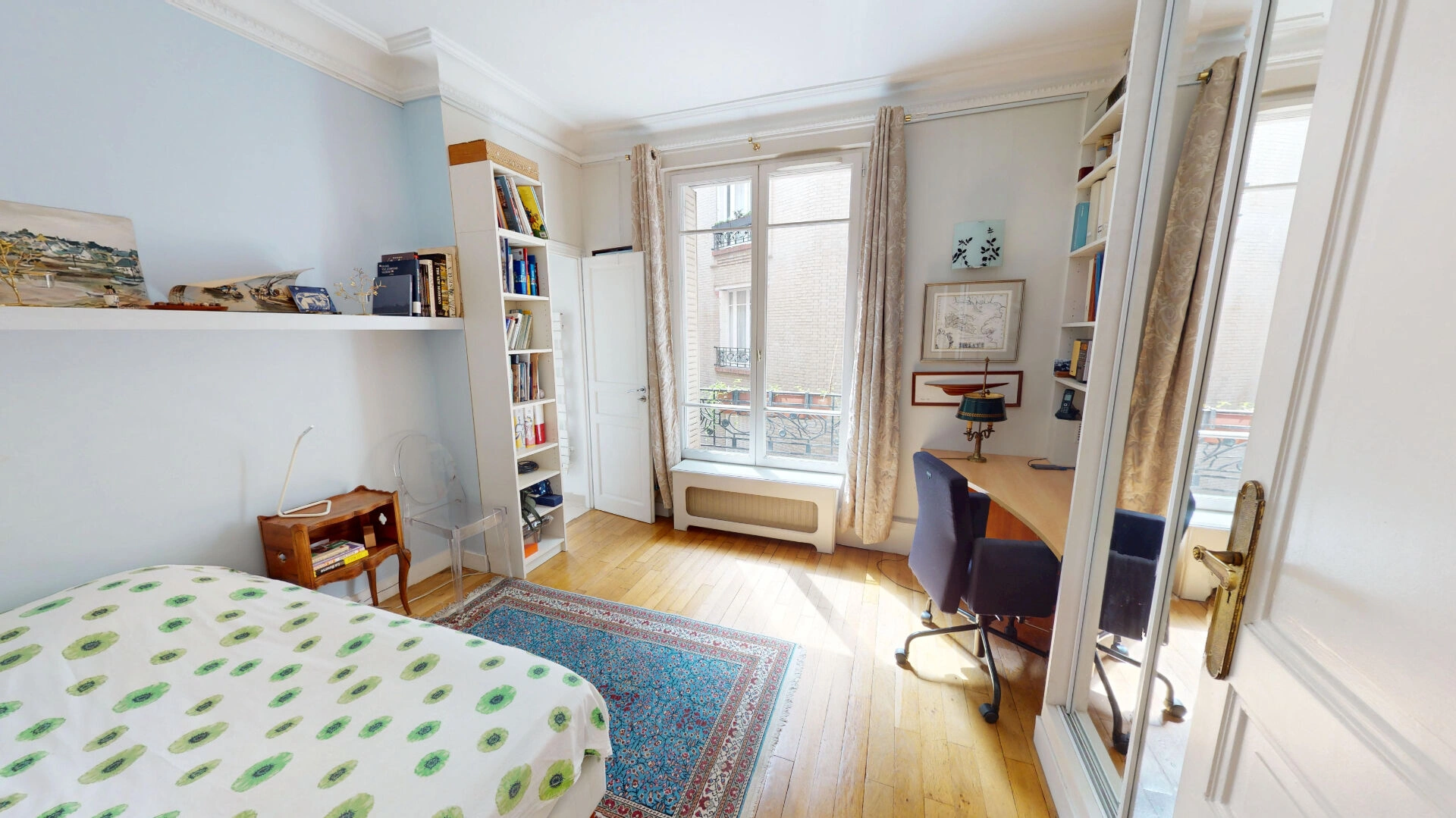 PARIS 16 - GENERAL DELESTRAINT 7