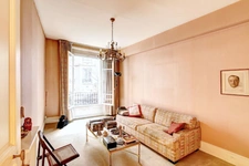 PARIS 16 - SQUARE LAMARTINE 7