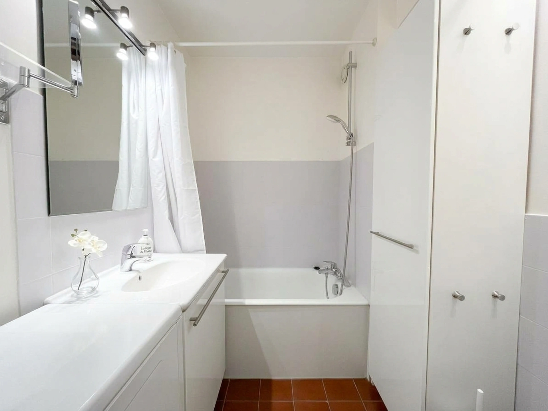 PARIS 16 - RUE LECONTE DE LISLE 5