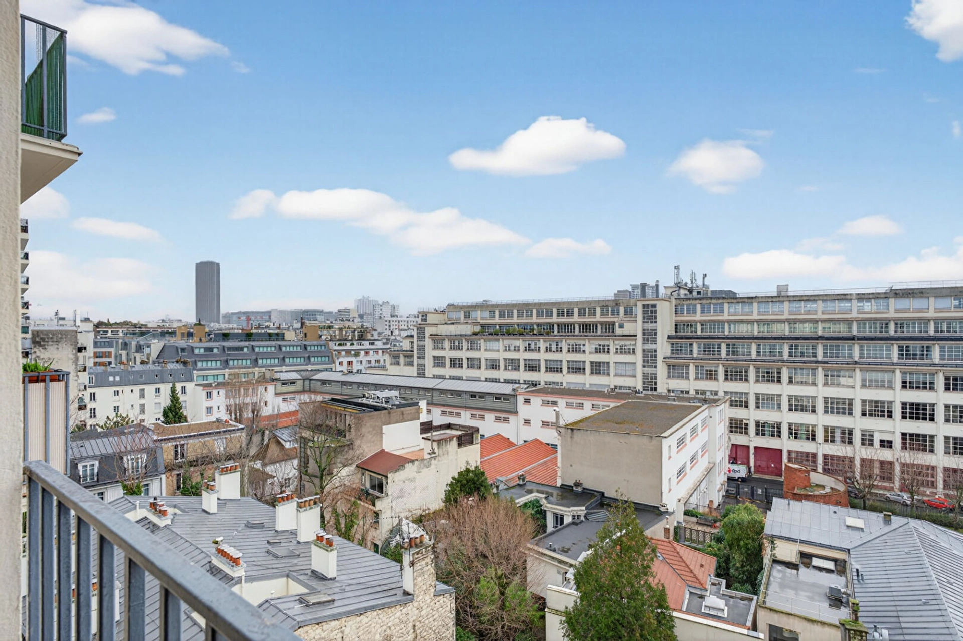 PARIS 15 - RUE DE VAUGIRARD 1