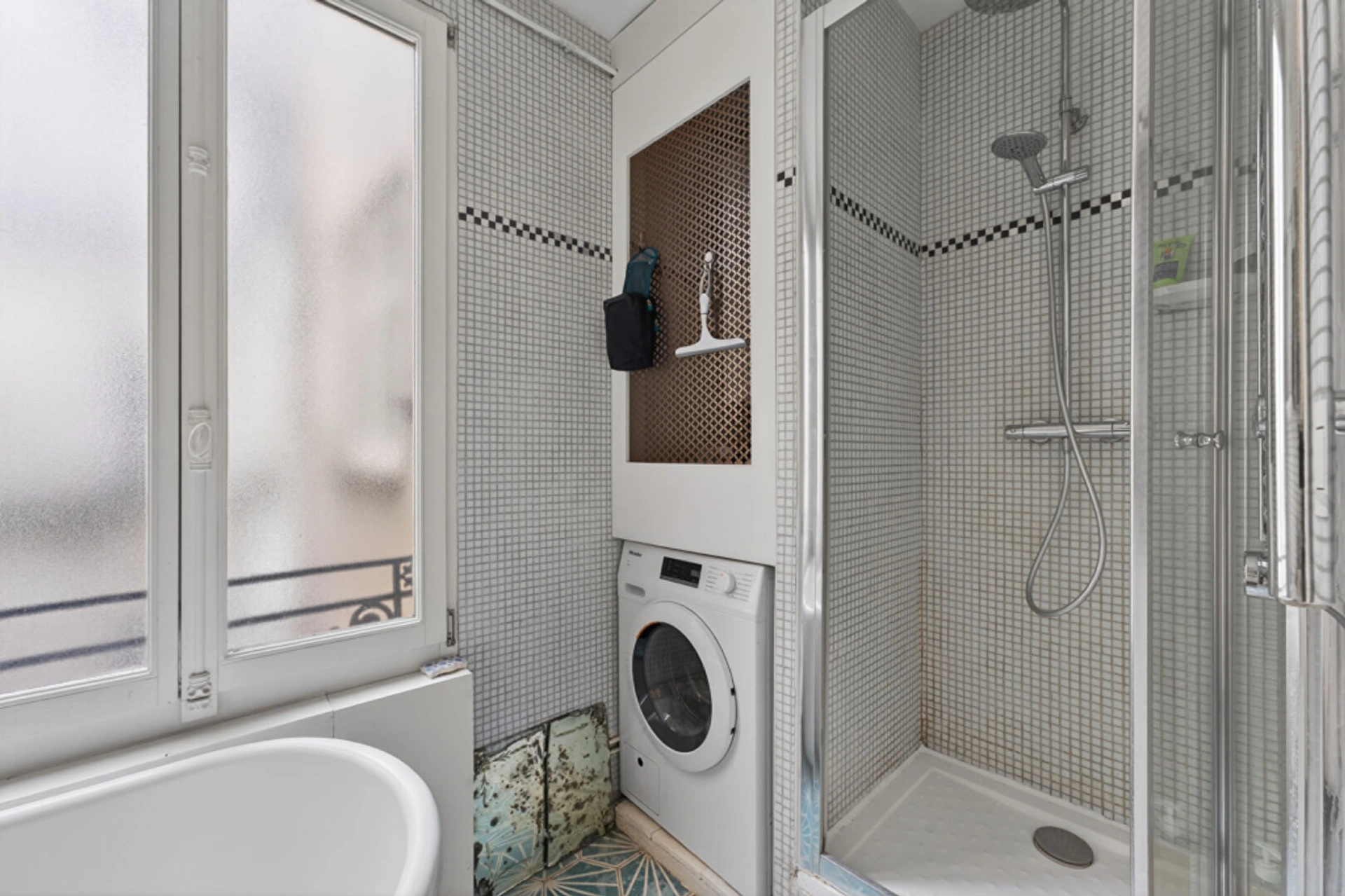 PARIS 18 - RUE D'ORSEL 9