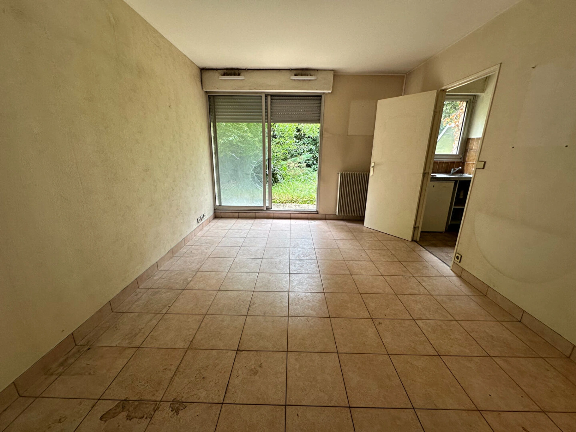 MONTROUGE - RUE D'ESTIENNE D'ORVES 2