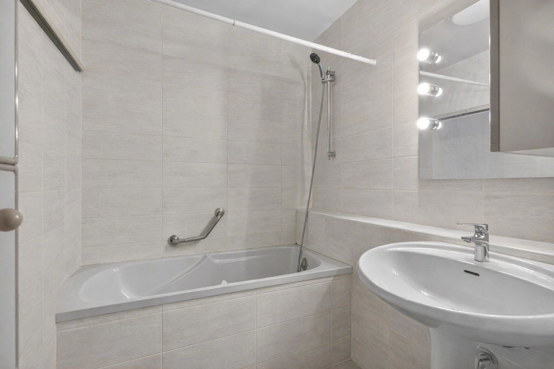 PARIS 15 - RUE DE LOURMEL 6