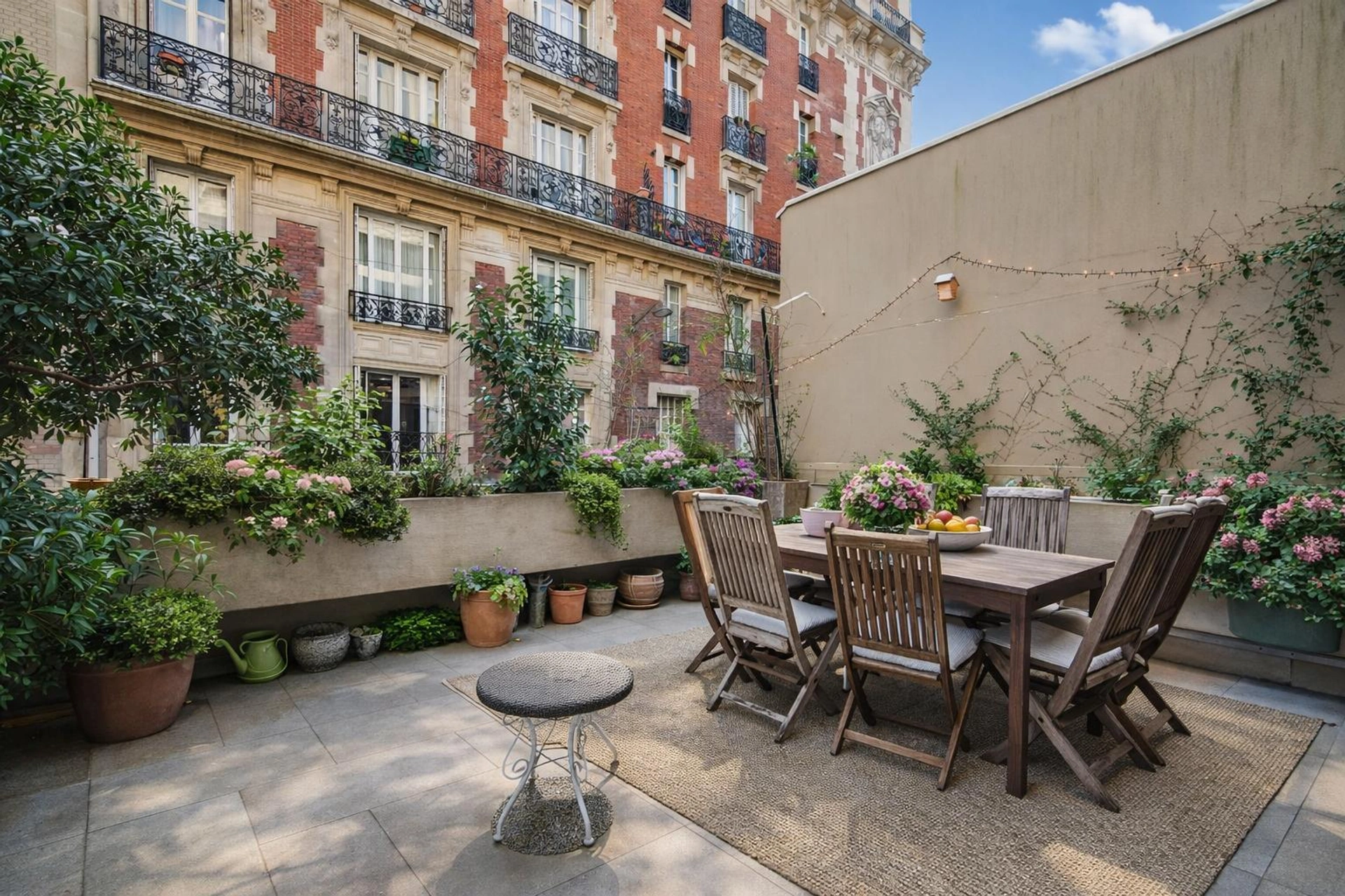 PARIS 18 - RUE DES COTTAGES 3