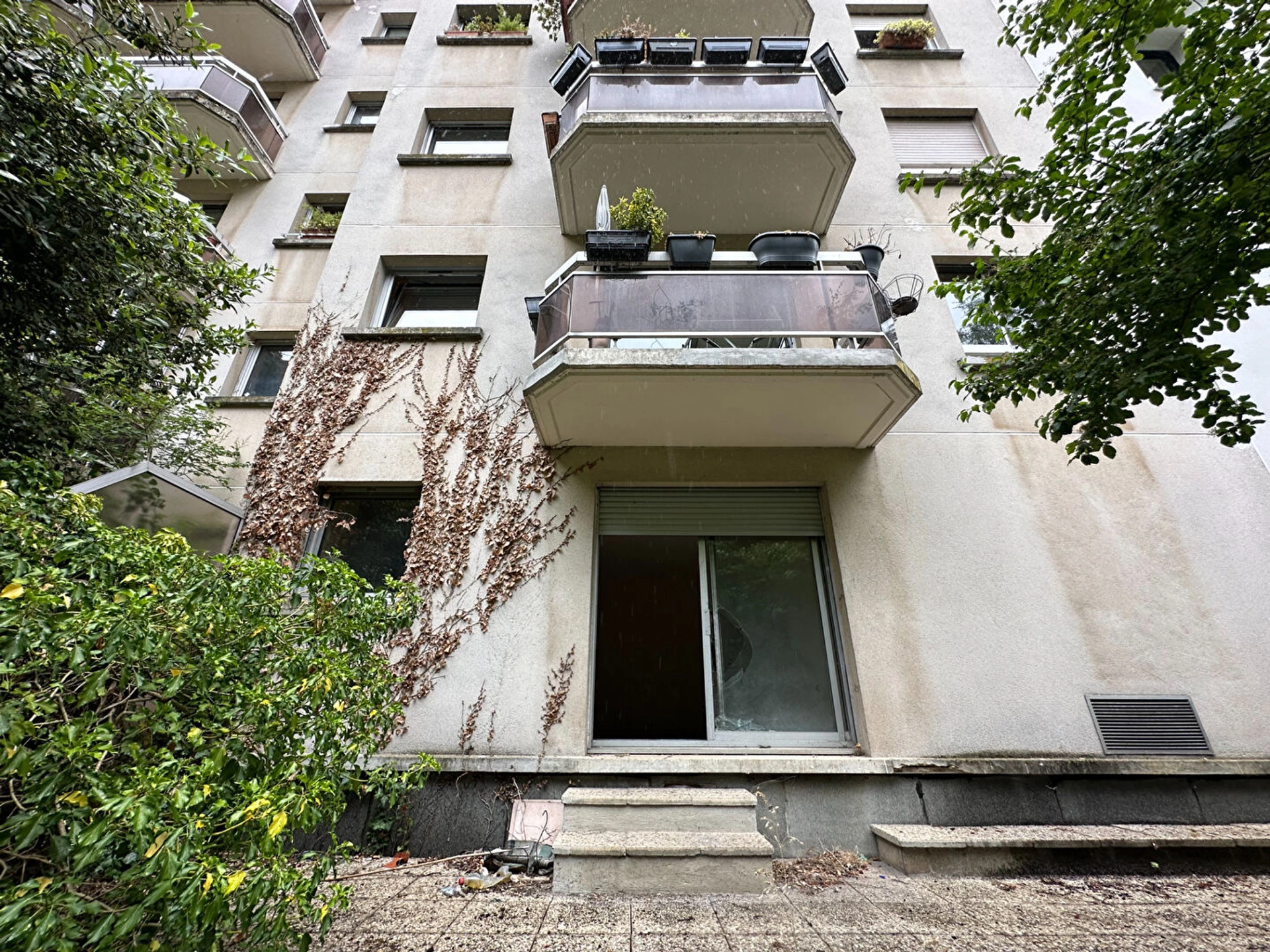 MONTROUGE - RUE D'ESTIENNE D'ORVES 13