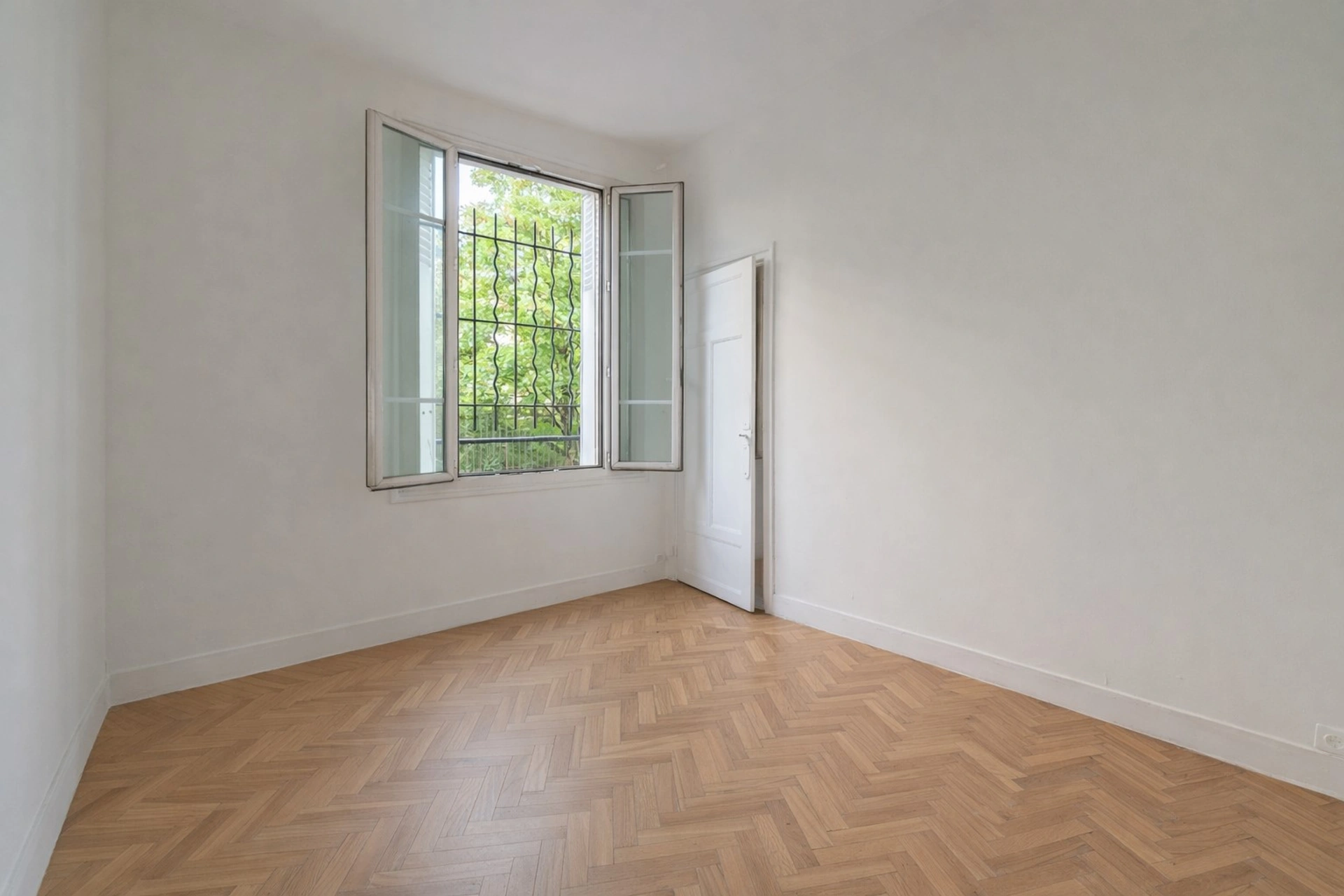 PARIS 18 - RUE BELLIARD 3