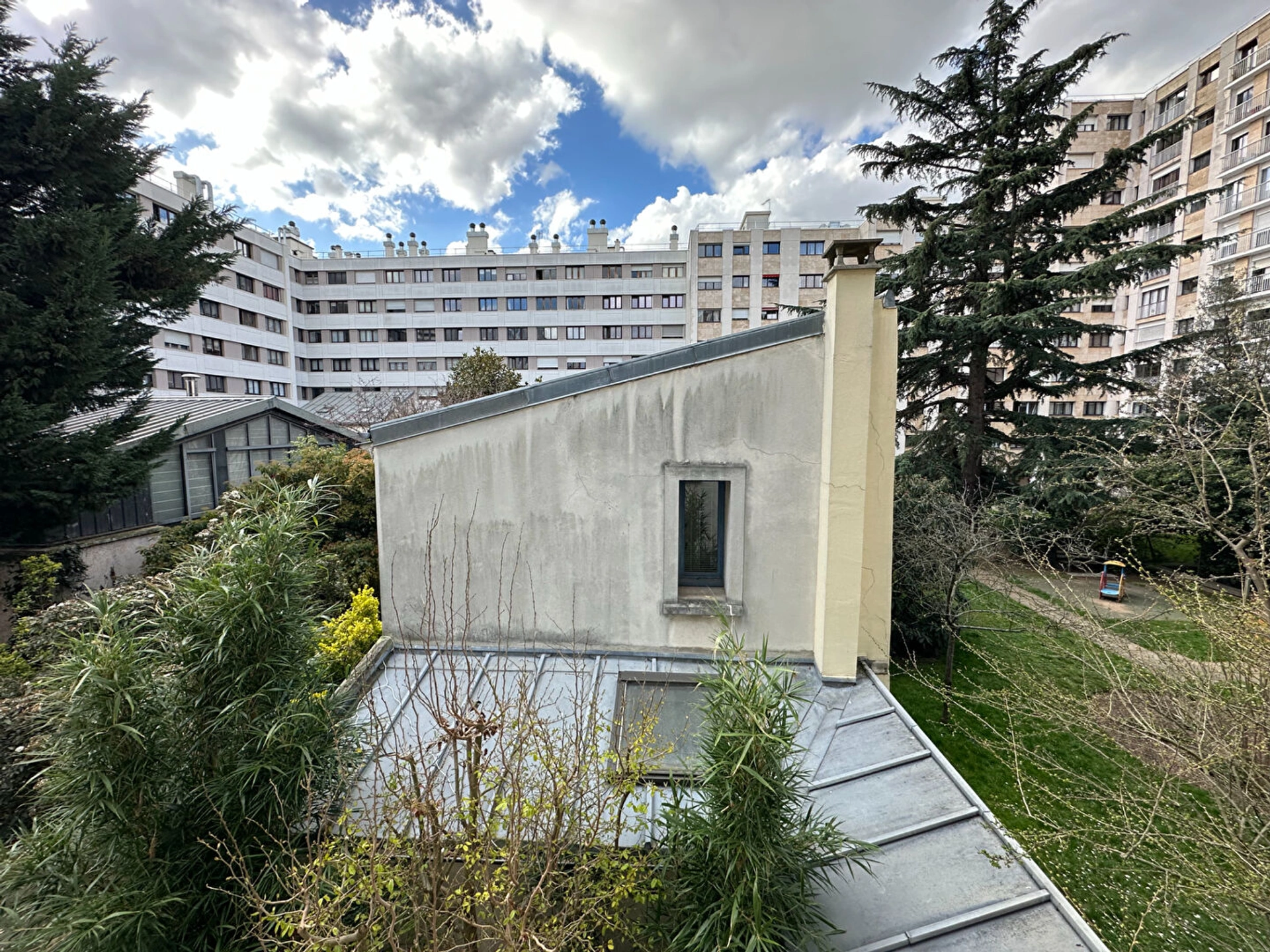 PARIS 19 - RUE ARTHUR ROZIER 1