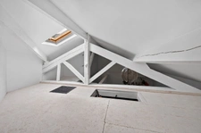 PARIS 20 - PLACE GAMBETTA 9