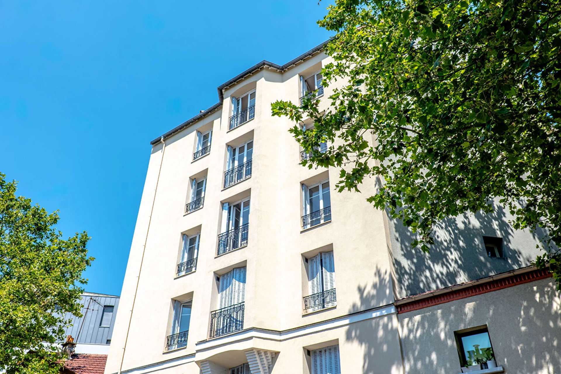 BAGNOLET - Plateau / limite les lilas 9