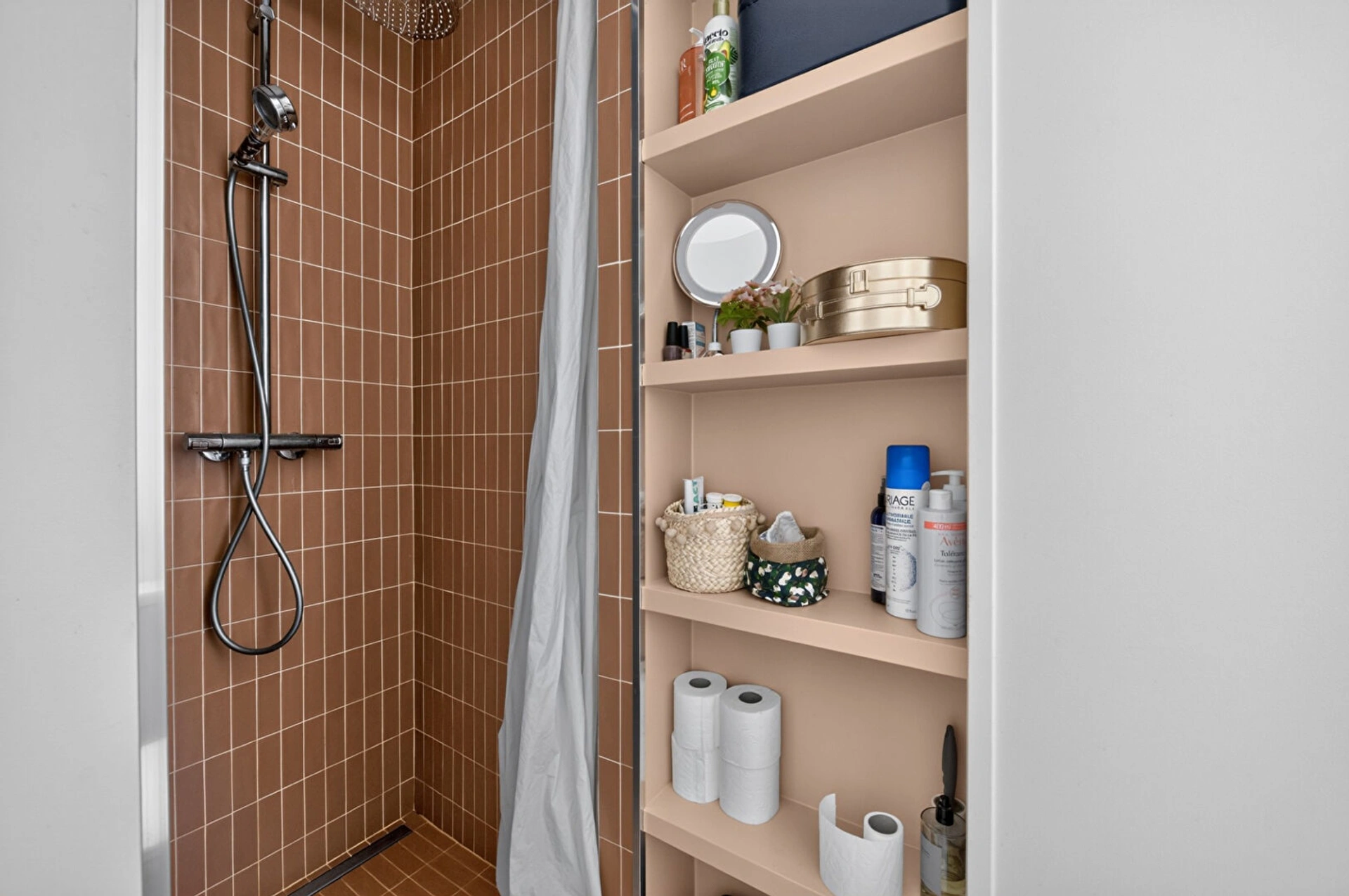PARIS 20 - RUE PELLEPORT - 355 000 5