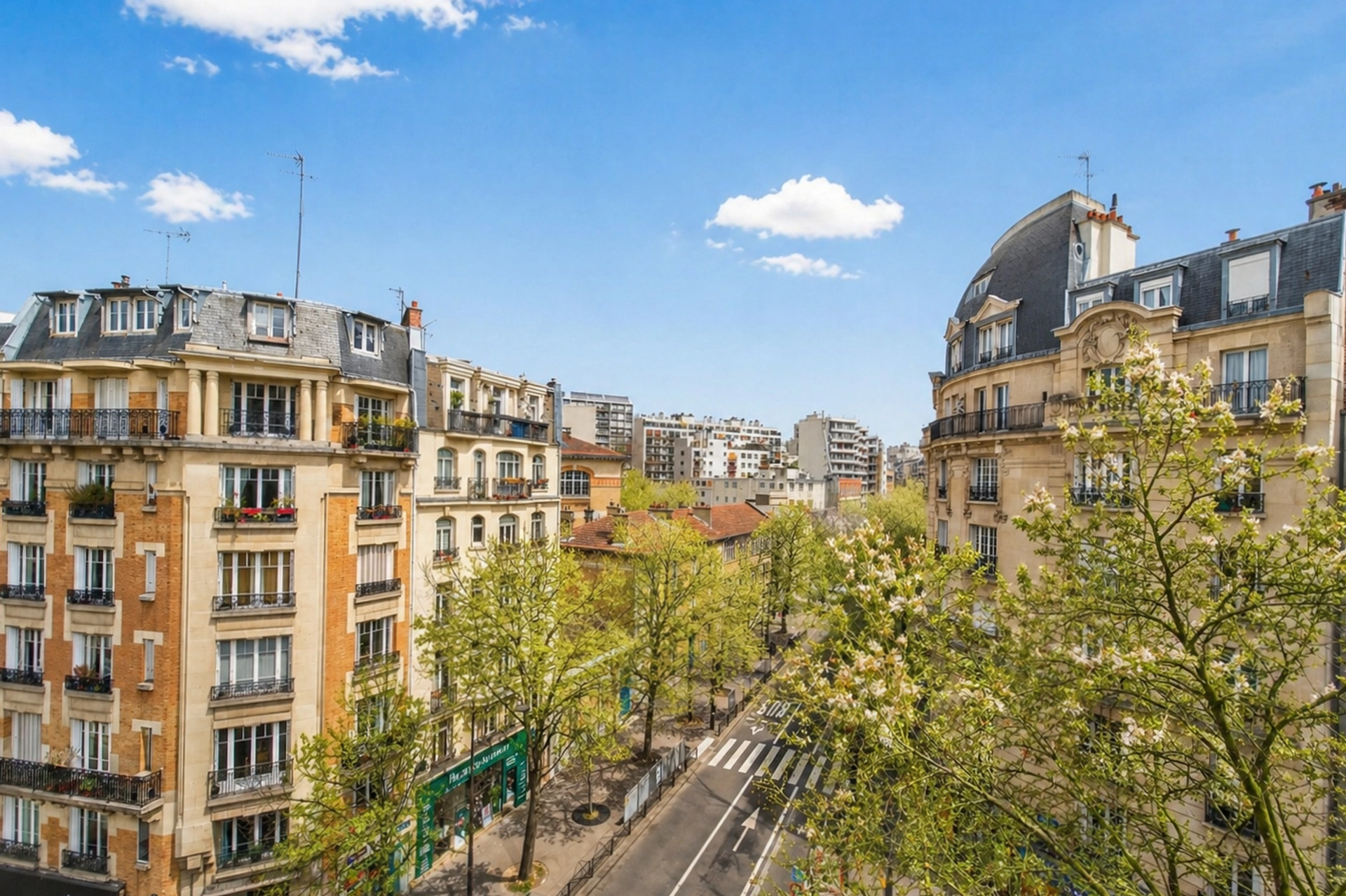 PARIS 20 - AVENUE GAMBETTA 6