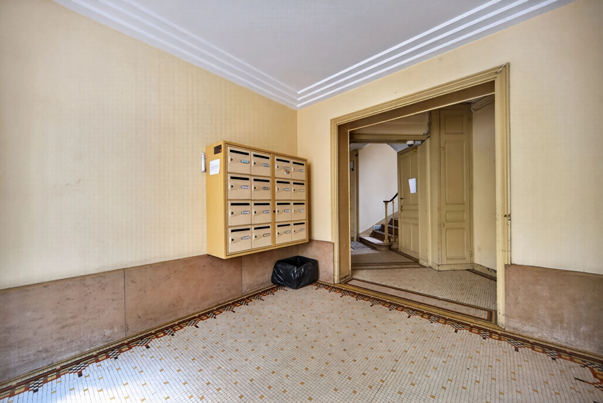 PARIS 20 - rue Henri Poincaré 9