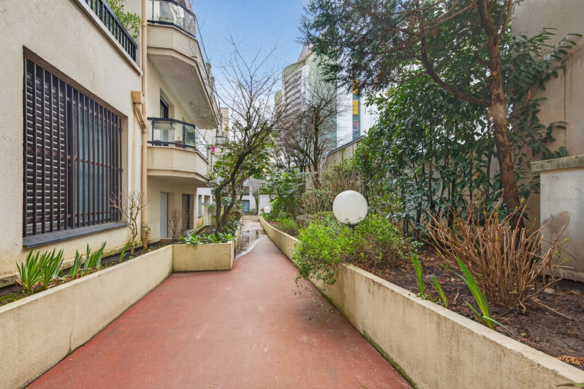 PARIS 20 - CHARONNE - PYRENNES - BAGNOLET 9