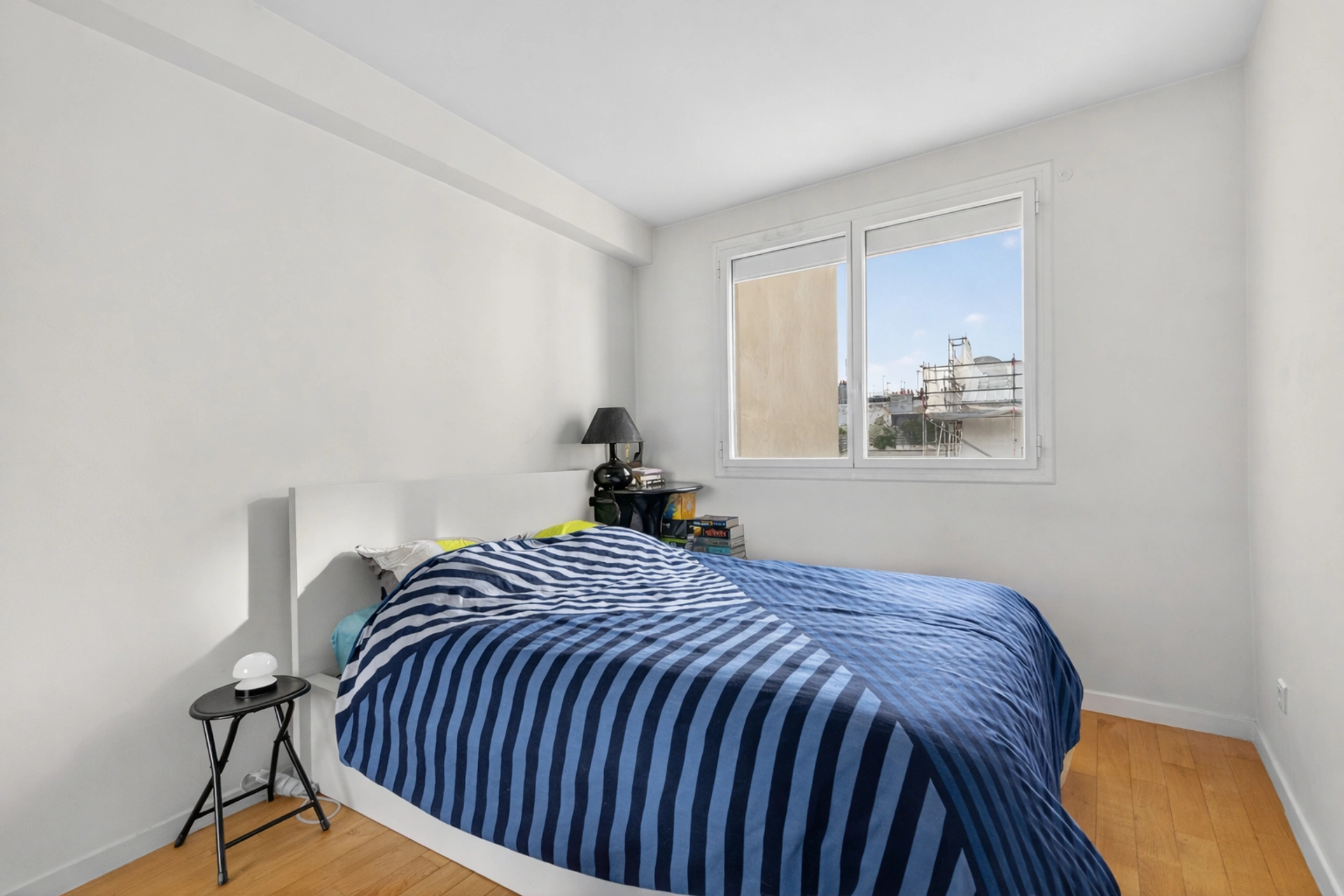 PARIS 20 - RUE DES PYRENEES 3