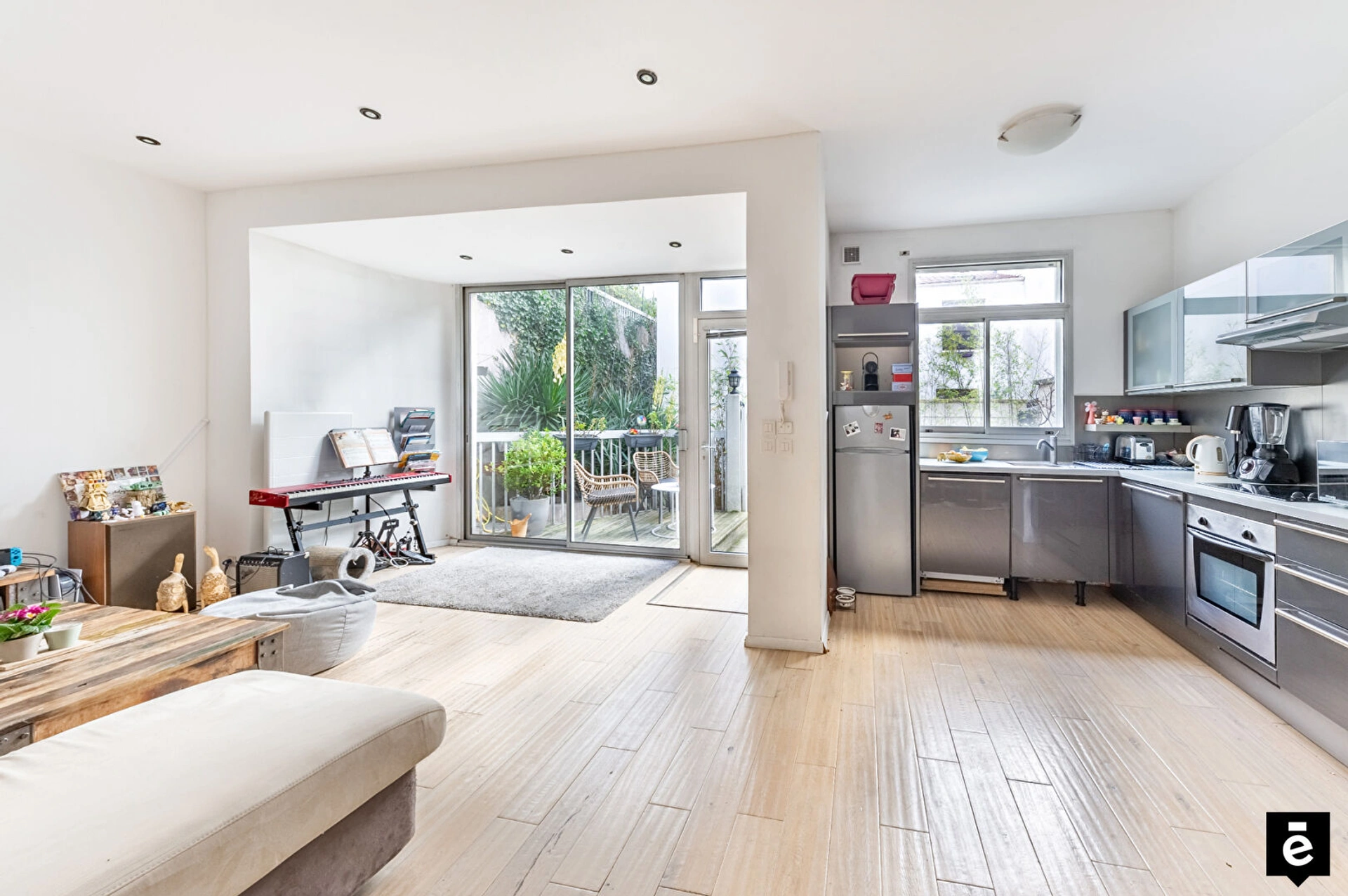 PARIS 20 - ST FARGEAU 13