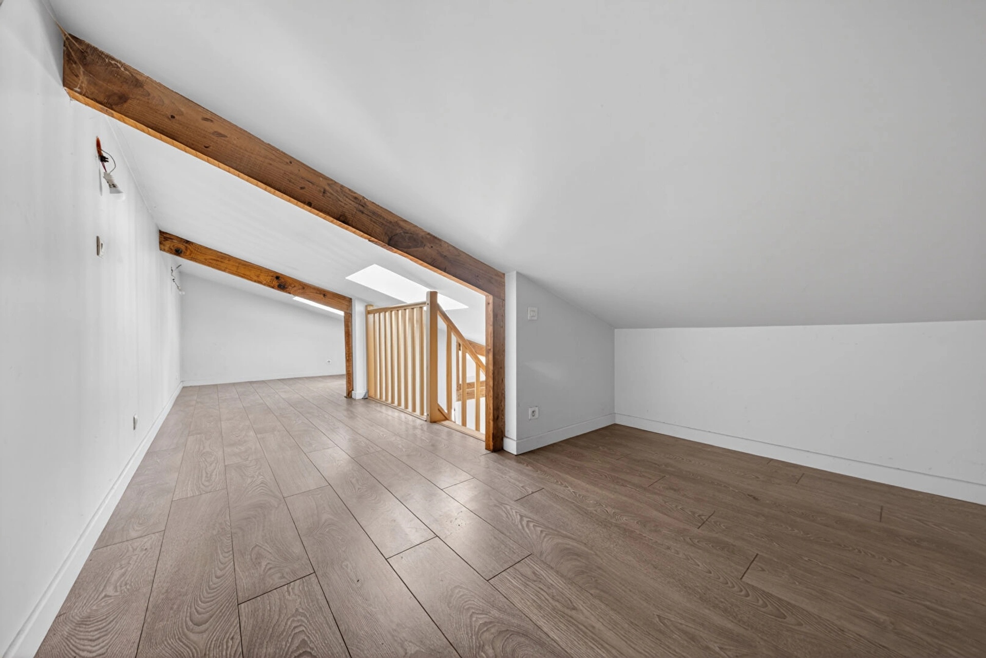 PARIS 20 - IMPASSE RUE BOYER 5