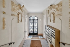 PARIS 20 - AVENUE GAMBETTA 12