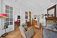 PARIS 20 - PLACE GAMBETTA 2