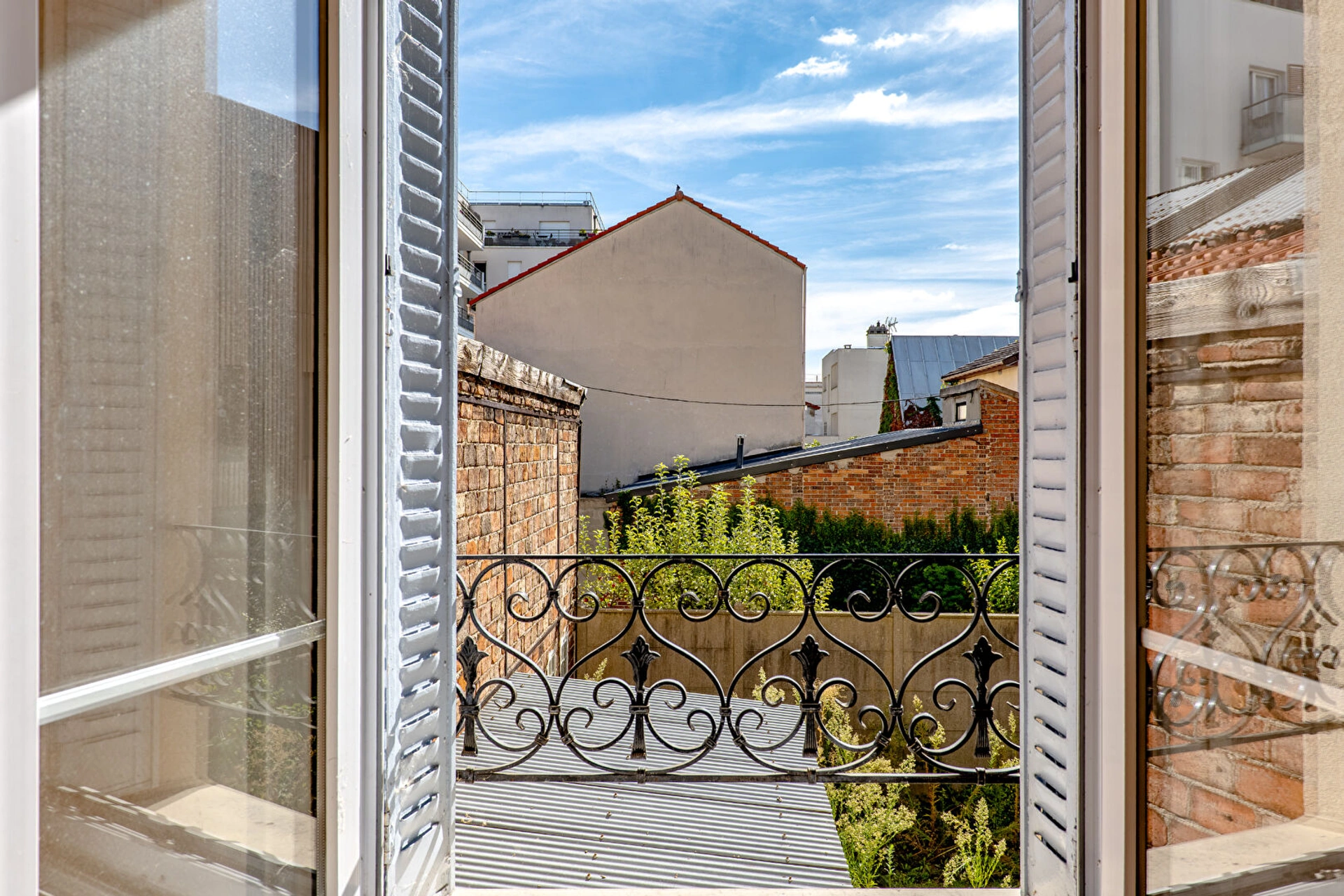 BAGNOLET - Plateau / limite les lilas 1