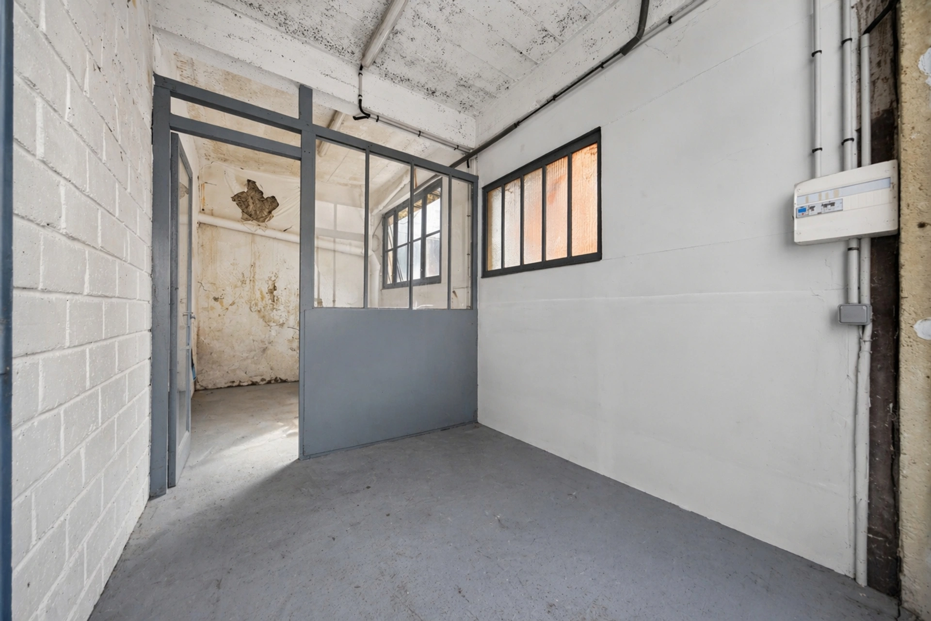 PARIS 20 - IMPASSE RUE BOYER 8