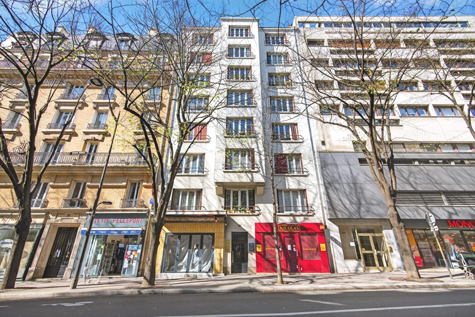 PARIS 20- AVENUE GAMBETTA 9