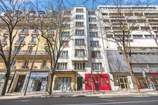 PARIS - AV GAMBETTA 9